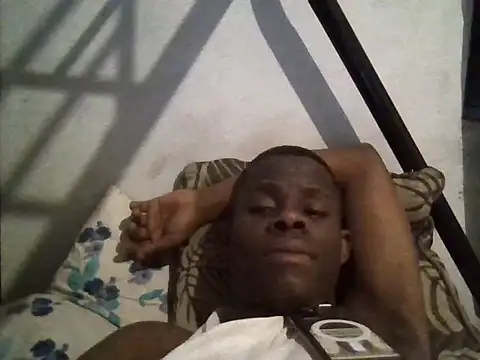 Snapshot of roro_thehoe chatting on November 2025 09:13:01 PM roro thehoe online show from November 2025 09:13:01 PM