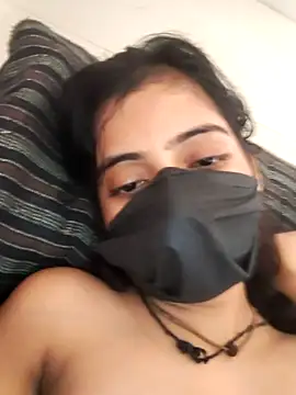 Snapshot of Hot-komall chatting on October 2025 04:44:02 AM Hot-komall online show from October 2025 04:44:02 AM