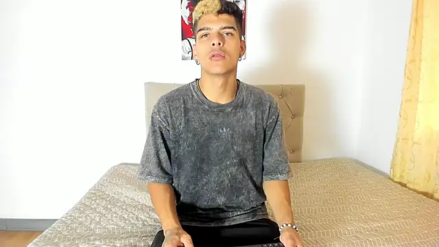 Snapshot of wyatt_3 chatting on September 2025 11:46:02 AM wyatt 3 online show from September 2025 11:46:02 AM