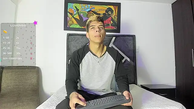 Snapshot of wyatt_3 chatting on October 2025 11:30:02 AM wyatt 3 online show from October 2025 11:30:02 AM