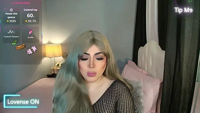 Snapshot of Unforgettable_Maria chatting on December 2025 03:12:01 AM Unforgettable Maria online show from December 2025 03:12:01 AM