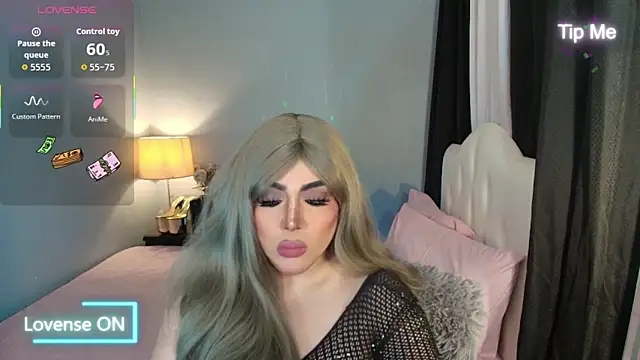 Snapshot of Unforgettable_Maria chatting on December 2025 03:12:03 AM Unforgettable Maria online show from December 2025 03:12:03 AM