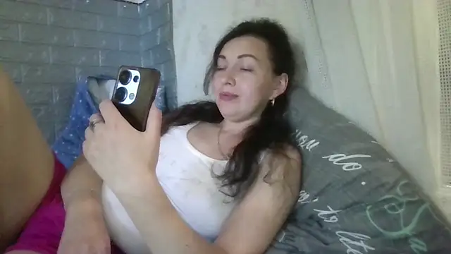 DanaNeon online show from May 2026 09:59:01 AM