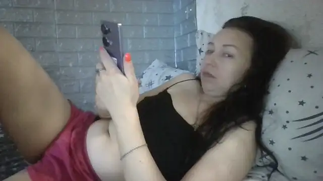 Snapshot of DanaNeon chatting on July 2026 09:00:01 AM DanaNeon online show from July 2026 09:00:01 AM