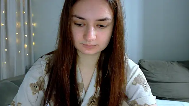 Lelia Vibe online show from October 2025 04:14:01 AM