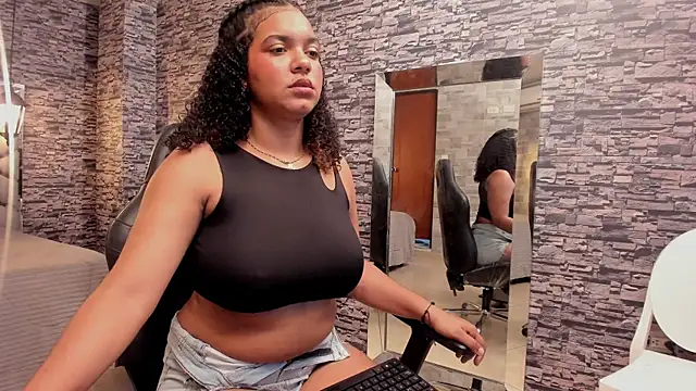 BellyBigBoobs online show from September 2025 02:20:01 PM