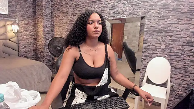 BellyBigBoobs online show from October 2025 02:46:02 PM