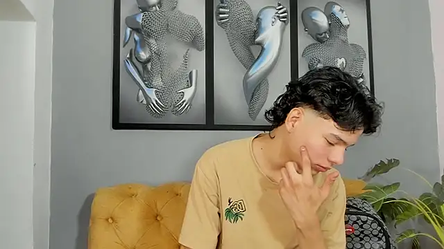 Snapshot of camillo_virgil chatting on October 2025 11:14:02 AM camillo virgil online show from October 2025 11:14:02 AM