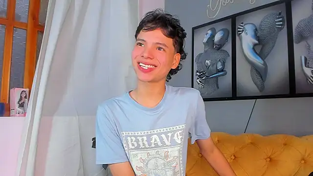 Snapshot of camillo_virgil chatting on November 2025 11:43:02 AM camillo virgil online show from November 2025 11:43:02 AM