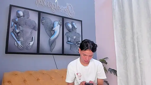 Snapshot of camillo_virgil chatting on November 2025 10:54:01 AM camillo virgil online show from November 2025 10:54:01 AM