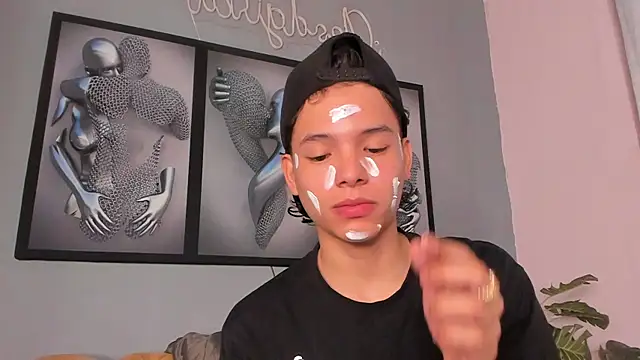 Snapshot of camillo_virgil chatting on November 2025 11:21:02 AM camillo virgil online show from November 2025 11:21:02 AM