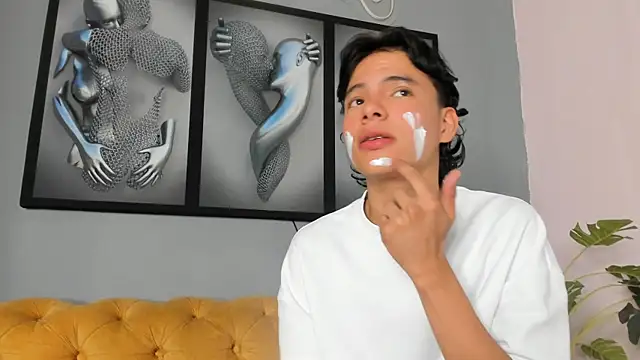 Snapshot of camillo_virgil chatting on November 2025 11:09:01 AM camillo virgil online show from November 2025 11:09:01 AM