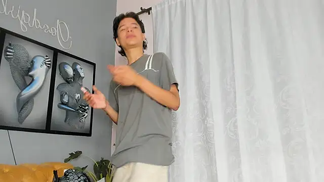 Snapshot of camillo_virgil chatting on December 2025 10:42:02 AM camillo virgil online show from December 2025 10:42:02 AM