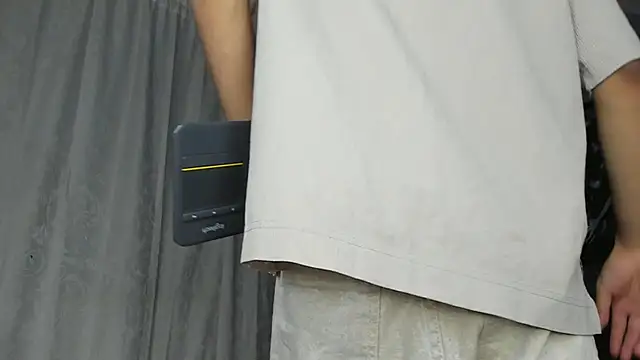 Snapshot of camillo_virgil chatting on December 2025 11:14:02 AM camillo virgil online show from December 2025 11:14:02 AM