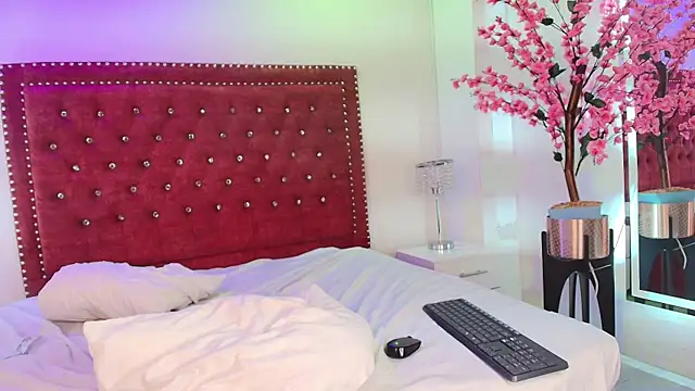 Snapshot of Anie_johnson chatting on November 2025 12:00:02 AM Anie johnson online show from November 2025 12:00:02 AM