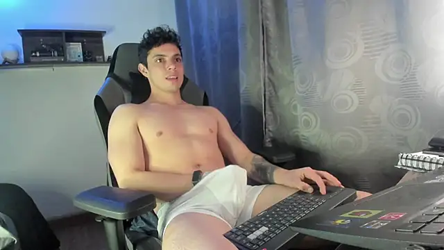 Snapshot of yourfavoriteboy__ chatting on September 2025 05:52:02 AM yourfavoriteboy online show from September 2025 05:52:02 AM