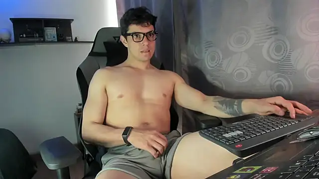 Snapshot of yourfavoriteboy__ chatting on September 2025 04:41:02 PM yourfavoriteboy online show from September 2025 04:41:02 PM