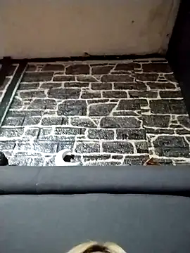 Snapshot of Ashleycam69 chatting on November 2025 04:20:02 PM Ashleycam69 online show from November 2025 04:20:02 PM