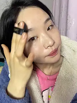 Y2Luvk online show from February 2026 06:34:02 PM