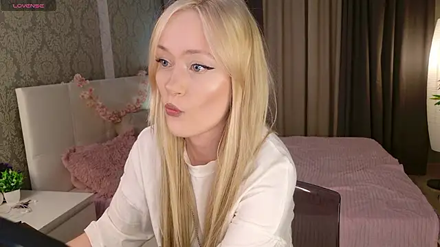 HeyMonkey  online show from March 2026 05:09:02 PM