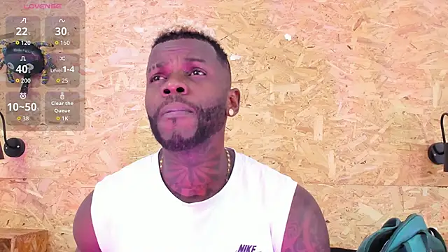 Snapshot of santiblack7 chatting on November 2025 01:17:01 AM santiblack7 online show from November 2025 01:17:01 AM