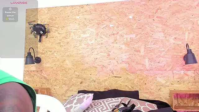 Snapshot of santiblack7 chatting on November 2025 01:37:01 AM santiblack7 online show from November 2025 01:37:01 AM