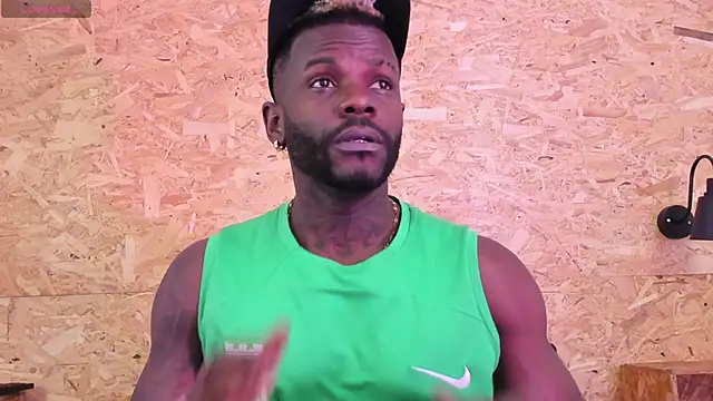 Snapshot of santiblack7 chatting on November 2025 03:27:02 AM santiblack7 online show from November 2025 03:27:02 AM