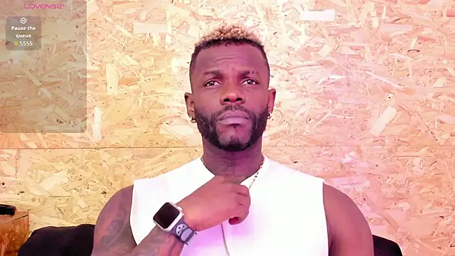 Snapshot of santiblack7 chatting on November 2025 02:47:02 AM santiblack7 online show from November 2025 02:47:02 AM