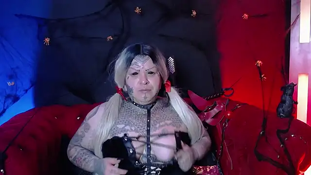 Snapshot of Venus_Rock chatting on October 2025 03:47:02 AM Venus Rock online show from October 2025 03:47:02 AM