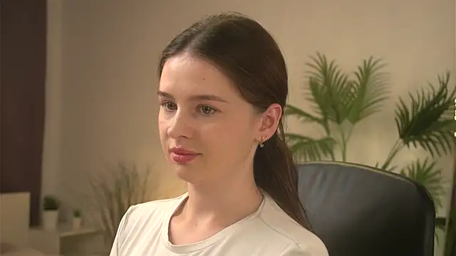 Snapshot of Olivia_Farrell chatting on September 2025 12:50:02 PM Olivia Farrell online show from September 2025 12:50:02 PM
