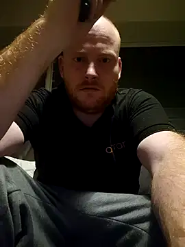 svenni2525 online show from November 2025 12:22:02 AM