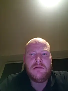 svenni2525 online show from November 2025 07:56:02 PM