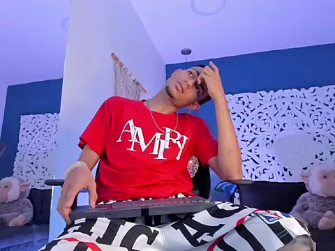 Snapshot of Adonis_WB chatting on September 2025 08:36:01 PM Adonis WB online show from September 2025 08:36:01 PM