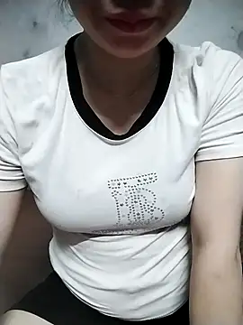 Snapshot of Mie_rose chatting on June 2026 01:10:02 PM Mie rose online show from June 2026 01:10:02 PM