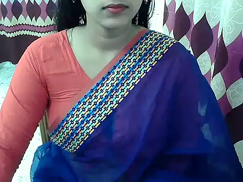 Snapshot of Hot-Hot chatting on June 2026 04:33:02 AM Hot-Hot online show from June 2026 04:33:02 AM