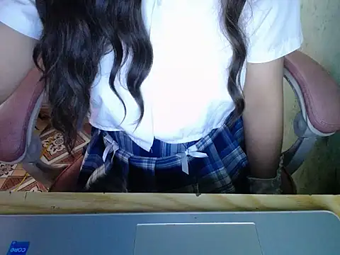 Snapshot of ahoa_Tk chatting on December 2025 05:47:01 AM ahoa Tk online show from December 2025 05:47:01 AM