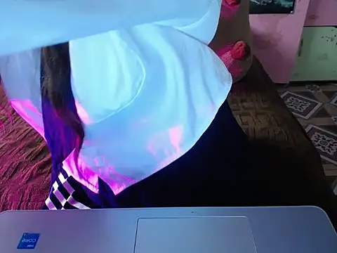 Snapshot of ahoa_Tk chatting on February 2026 06:22:01 AM ahoa Tk online show from February 2026 06:22:01 AM