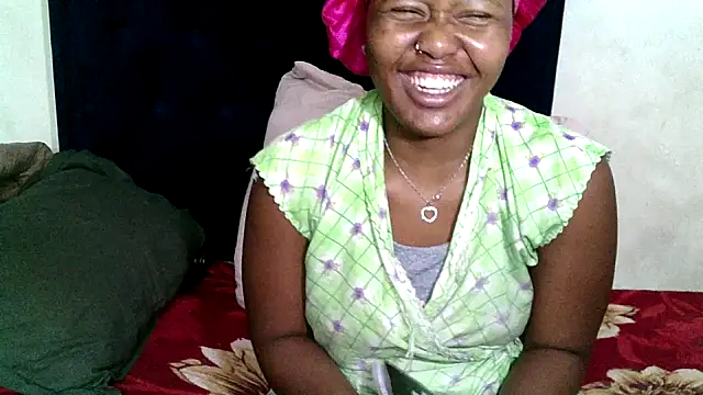 Snapshot of BUNNYCHOWX28 chatting on January 2026 05:04:02 PM BUNNYCHOWX28 online show from January 2026 05:04:02 PM