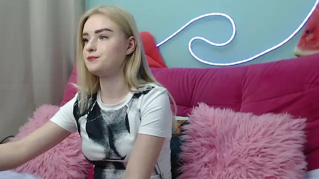 Snapshot of SofySofty chatting on November 2025 05:39:02 AM SofySofty online show from November 2025 05:39:02 AM