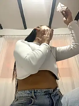 Sara-cooper2 online show from November 2025 02:28:02 PM