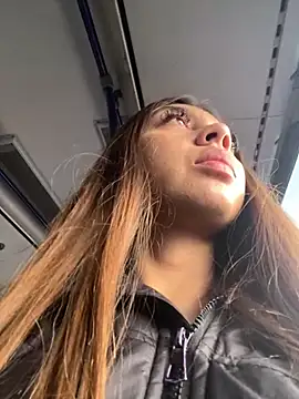 Sara-cooper2 online show from December 2025 07:11:02 PM