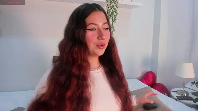 Nicolle Evanss  online show from April 2026 03:46:01 AM