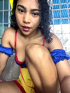 Snapshot of SophieD chatting on September 2025 12:27:01 PM SophieD online show from September 2025 12:27:01 PM