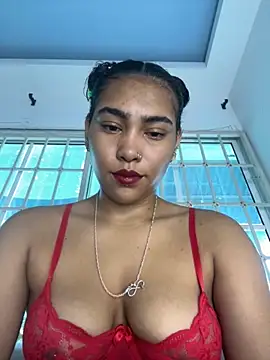 Snapshot of SophieD chatting on October 2025 01:45:02 PM SophieD online show from October 2025 01:45:02 PM