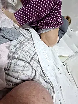 Snapshot of Monella52 chatting on December 2025 09:35:01 PM Monella52 online show from December 2025 09:35:01 PM