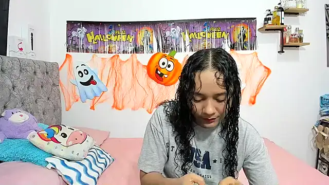 nay and aleja1 online show from October 2025 03:09:01 AM