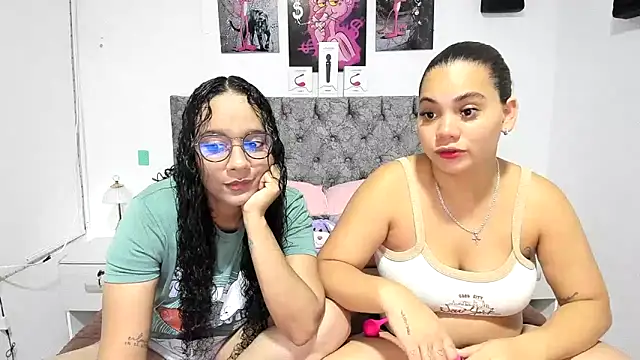 Snapshot of nay_and_aleja1 chatting on June 2026 03:22:02 AM nay and aleja1 online show from June 2026 03:22:02 AM