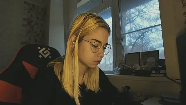 Witching Moon online show from November 2025 08:02:02 AM