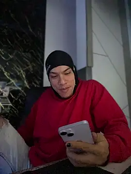 AlphaMasterXxx online show from November 2025 12:06:01 PM