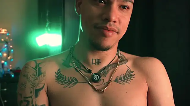 AlphaMasterXxx online show from April 2026 01:47:02 AM